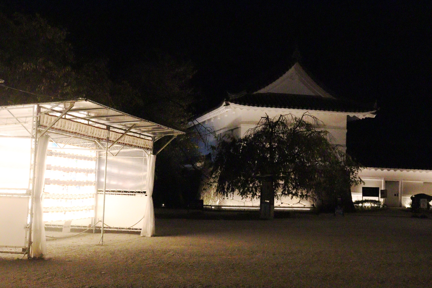 小田原城址公園 本丸広場 ちょうちん光アートフェア